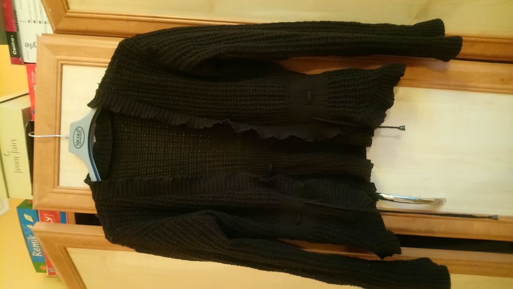 Brązowy dzianinowy sznurowany sweterek L/XL