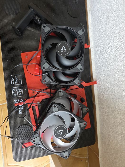 Ventoinhas Arctic p12 PWM PST black/ARGB