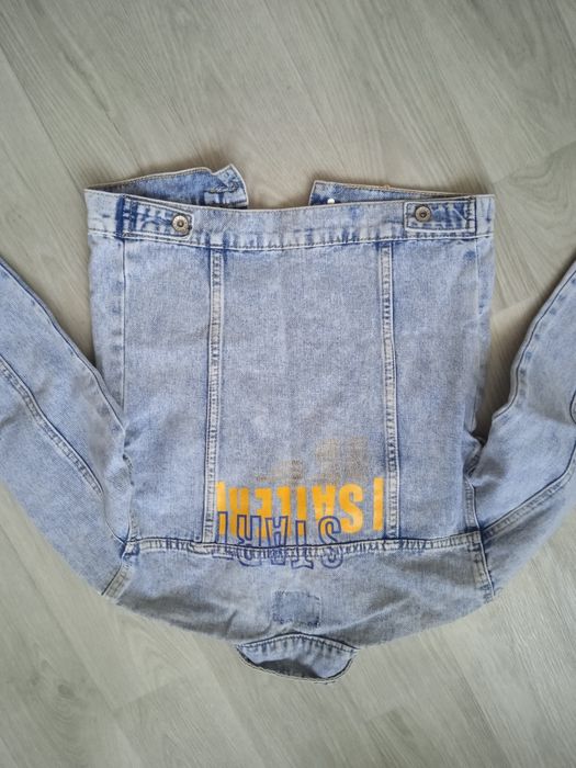 Джинсова куртка для дівчинки