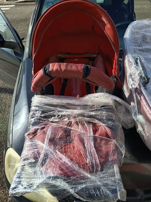 Berço de bebe+cadeira de bebe