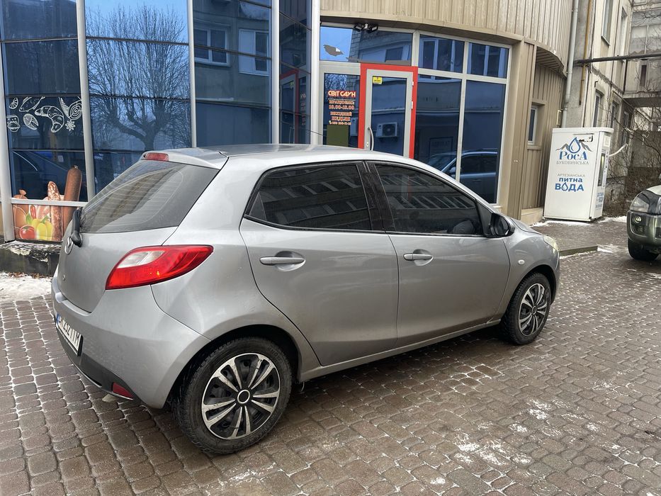 Продам мазду мотор коробка ходова зроблена авто на ходу торг біля авто