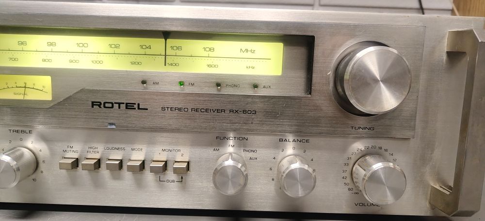 Amplituner ROTEL RX-603. Vintage