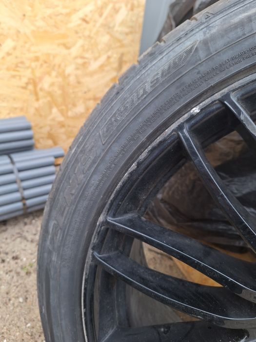 Felgi z oponami lato zima