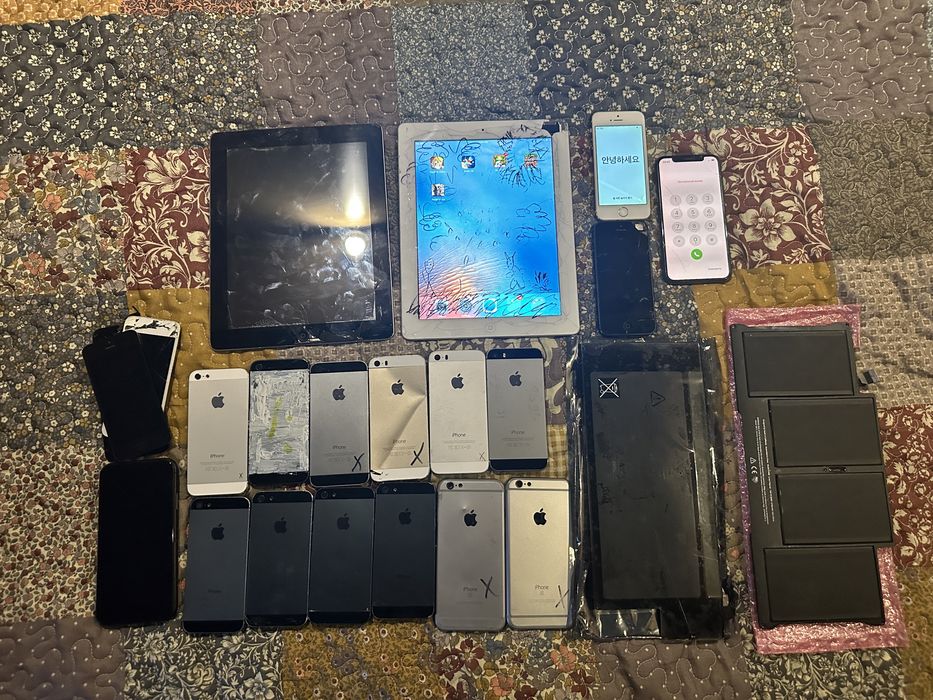 Лот запчастин iphone ipad