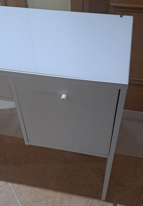 Tocador com gavetas da IKEA