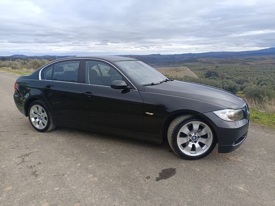 BMW 325i - E90 - 2007.