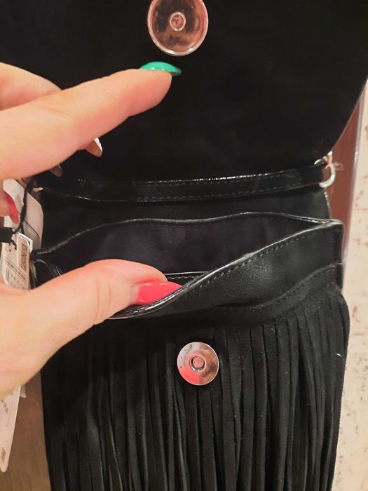 Torebka  oryginalna  Zara  listonoszka  frędzle ćwieki skórzana