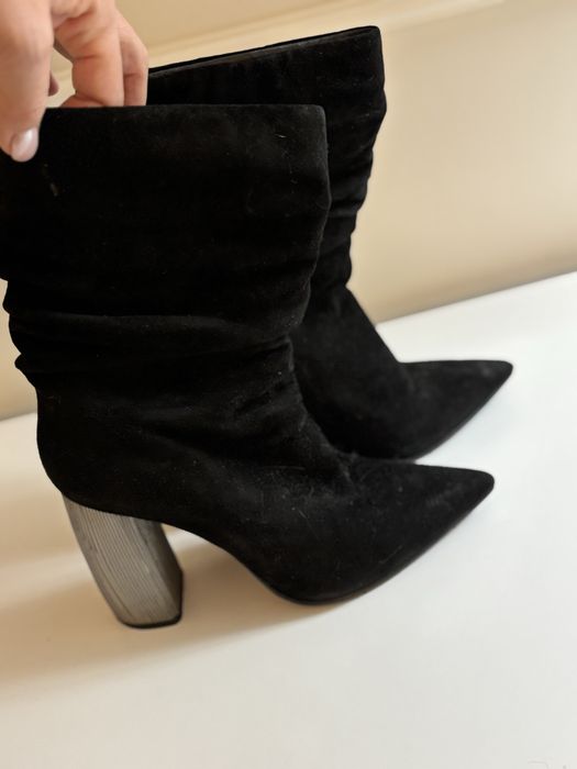 Zamsza  półbuty na obcasach