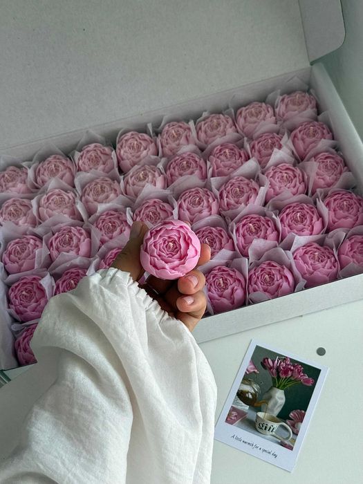 Zestaw 40 różowych, zapachowych świec sojowych Piwonia w pudełku | Handmade | Idealny na prezent