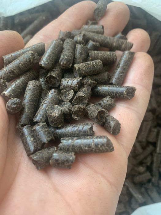 Pellet z łuski słonecznika od 1 tony