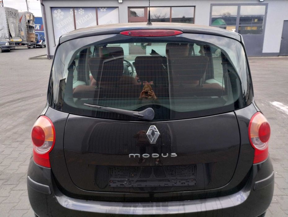 lampa tył tylna prawa lewa Renault Modus 04-07r. części