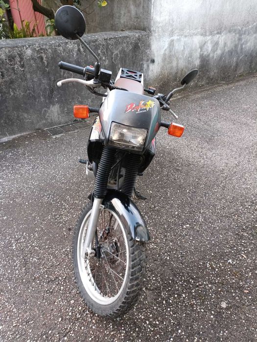 Honda NX 250 Dominator