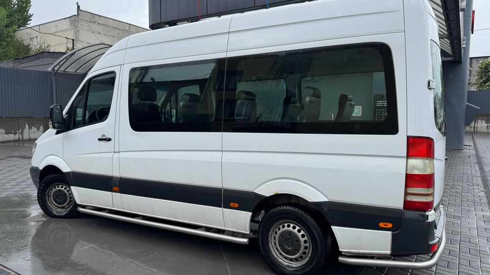 Бус Mercedes-Benz Sprinter 2010