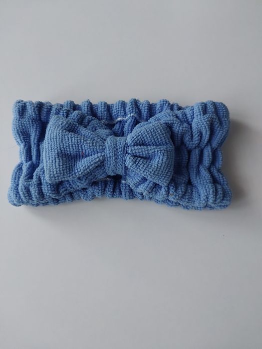 Niebieska opaska kosmetyczna