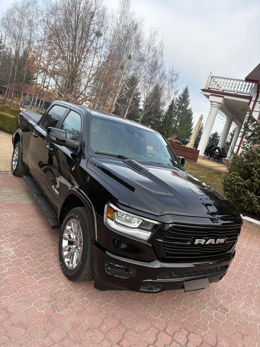 RAM 1500 Laramie Sport etorq stan idealny