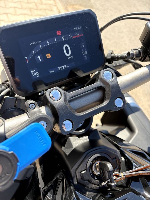 Honda CB650R como nova (35kw livrete)