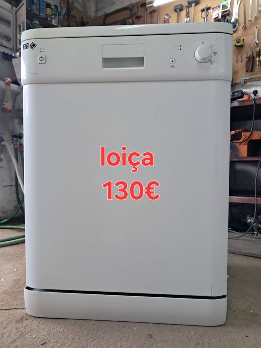 Várias máquinas de lavar