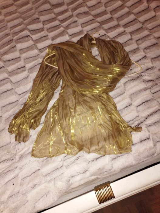 Echarpe verde dourado
