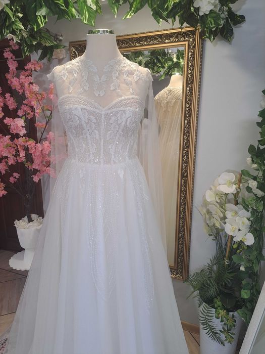 Nowa suknia ślubna plus size