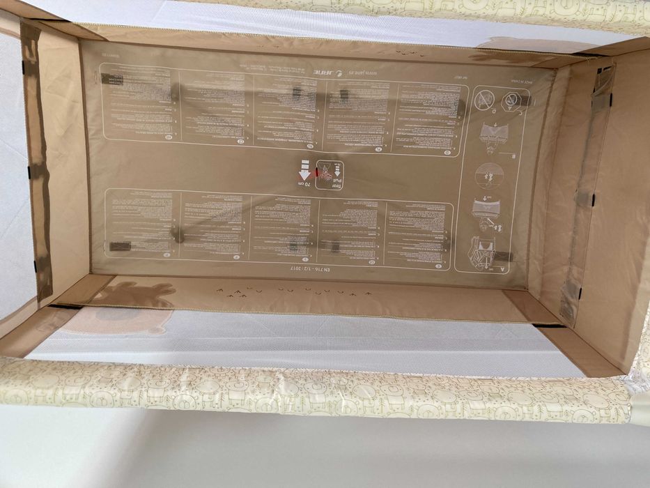 Cama Viagem Jané ótimo estado, com colchão suplementar, muito compacto