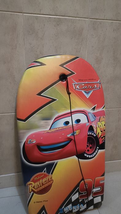 Prancha de bodyboard filme Cars