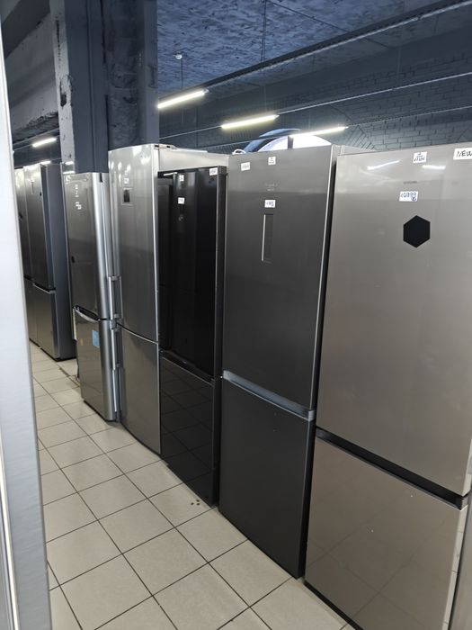 Продам холодильник Indesit SB165D Доставка
