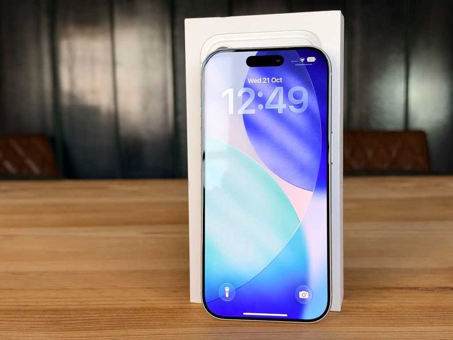 iPhone 17 Pro 256GB Prateado Como Novo, Bateria 92%, Caixa Completa