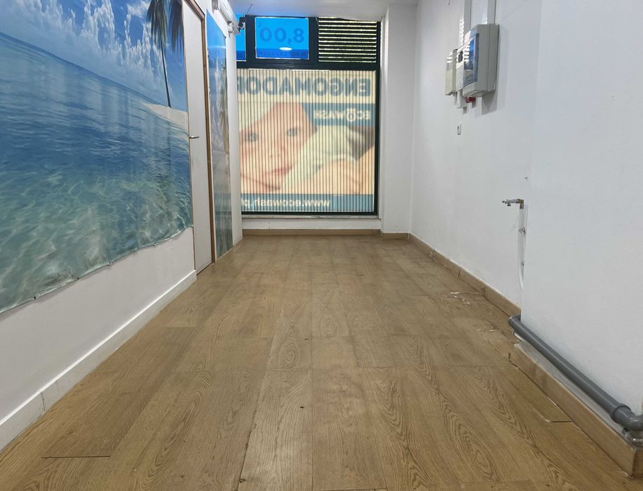 Espaço para Gabinete de Estética, Massagens, Florista, Imobiliária ou outro.