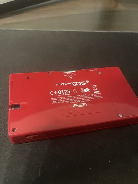 Nintendo dsi RED + 3 gry