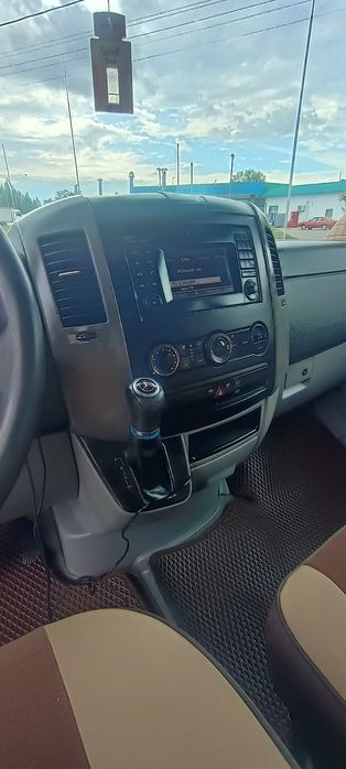 Mercedes- sprinter