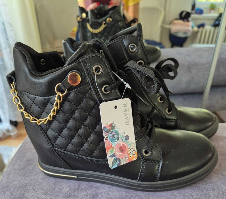 OKAZJA Sneakersy na koturnie
