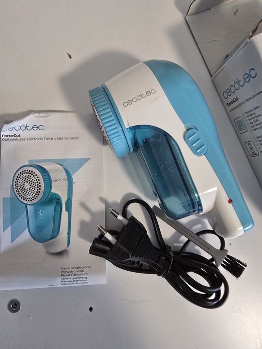 Máquina tira borbotos cecotec