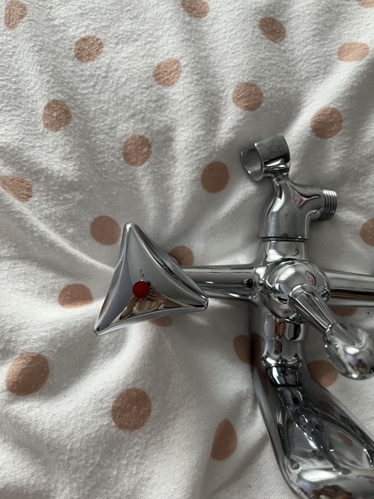 Torneira INOX quente e frio