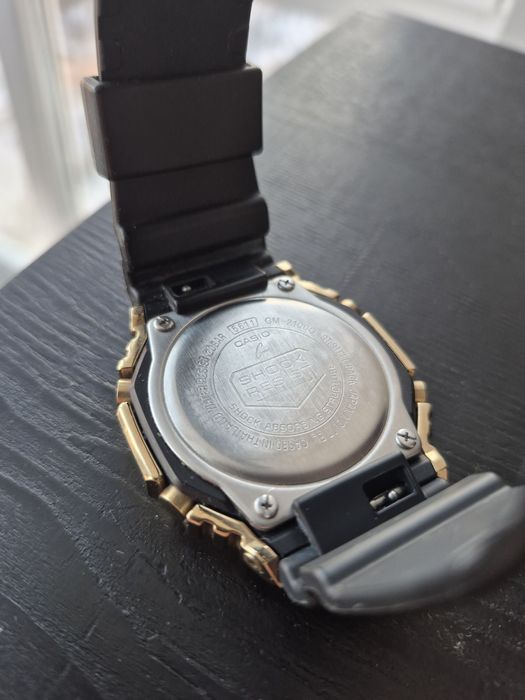 Casio G-Shock GM-2100 оригинал, отличное состояние