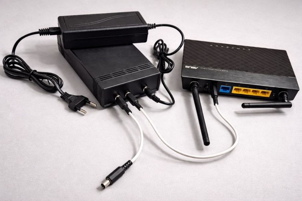 UPS, ББЖ, powerbank для роутера