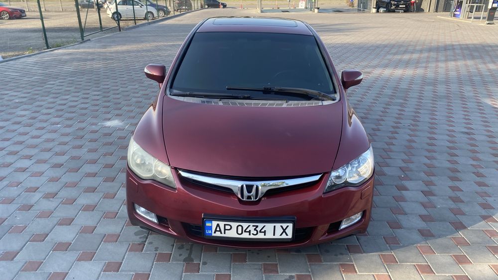 Honda Civic 4D (VIII поколение)