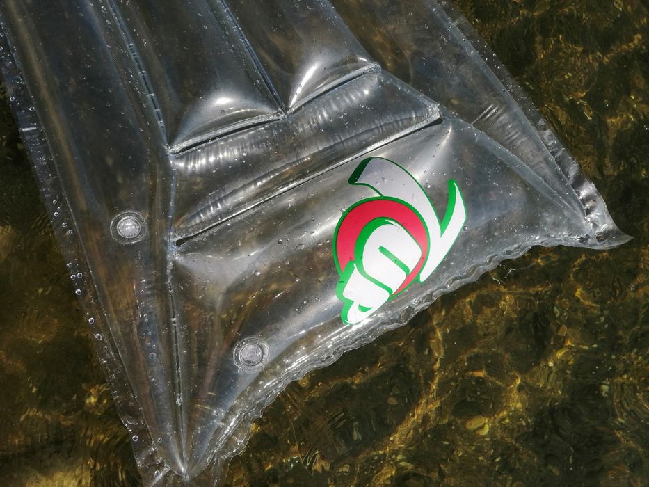 2 Colchões de praia ou piscina plástico transparente