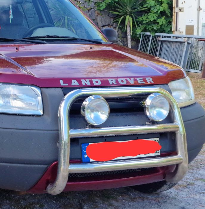 Para venda mata vacas  Land Rover Freelande  original Com Faróis Está em muito bom estado. Não, uso. No meu carro