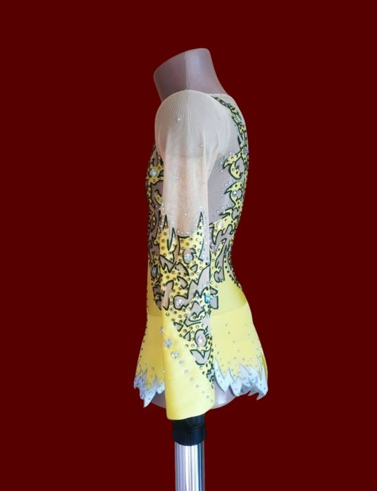 Платье для фигурного катания и гимнастики