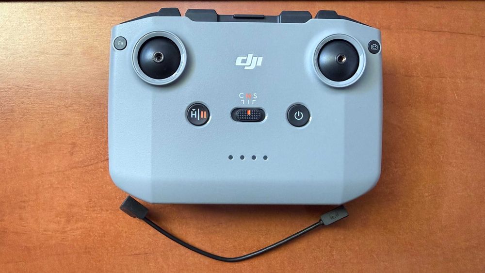 DJI RC-N3 送信機 Neo,Mini4 Pro,Air 3,Air 3S Amazon.co.jp: DJI RC-N3 送信機 互換性: Neo, Flip, Mini 4 Pro