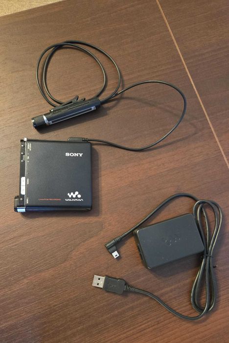 SONY MiniDisc RH1 walkman