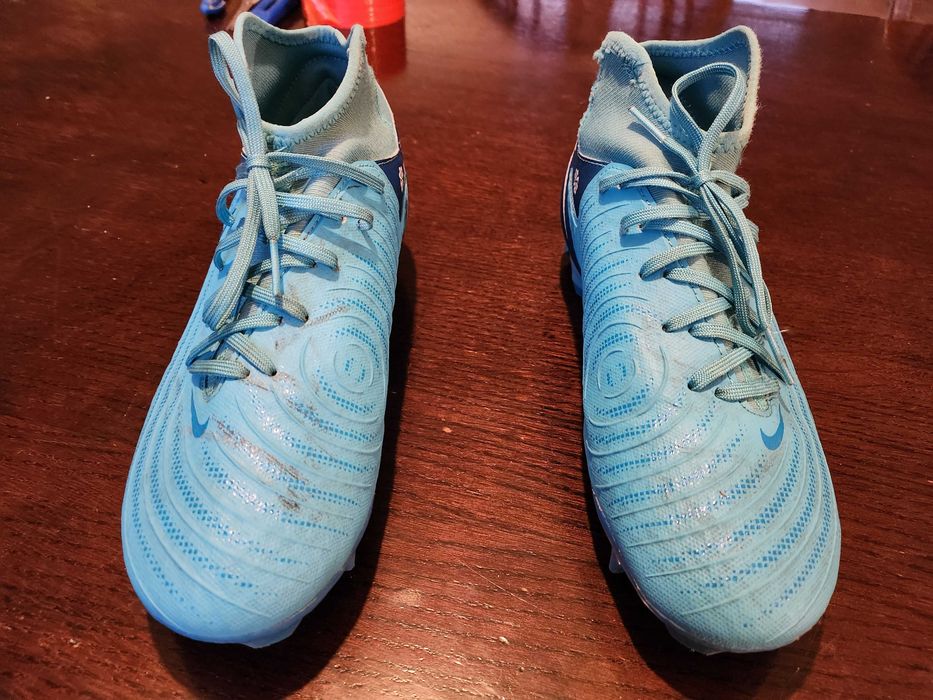 Nike phantom Luna 39' korki dla chłopca