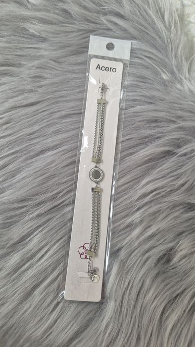 Pulseira prateada em aço com brilhantes