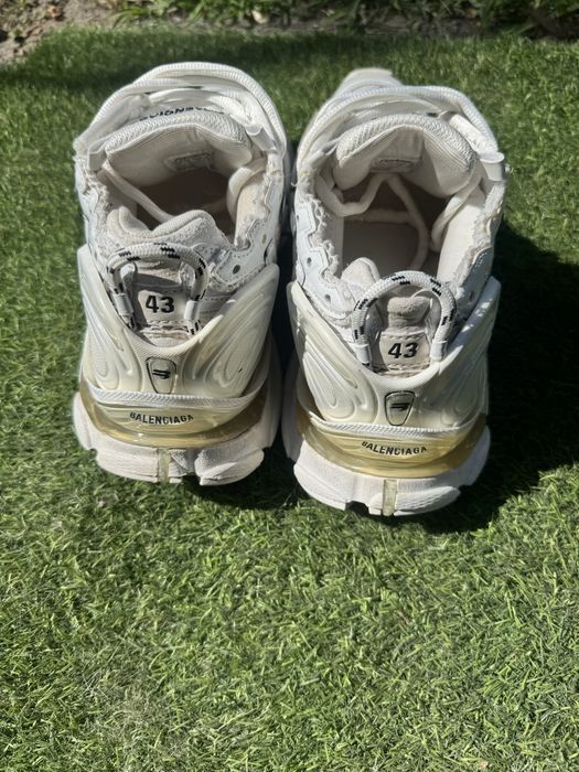Balenciaga runner