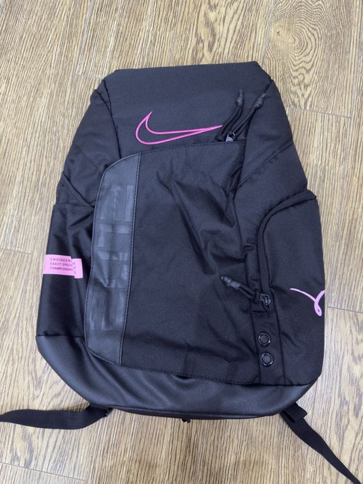 Czarny plecak nike elite bag