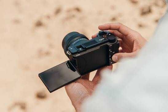 Câmera Sony ZV-E10