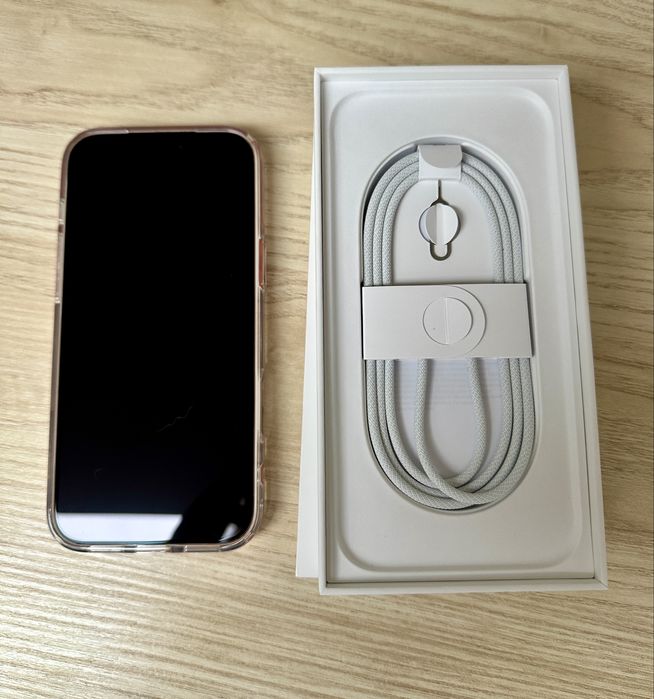 Iphone 17 pro max kosmiczny pomarańcz