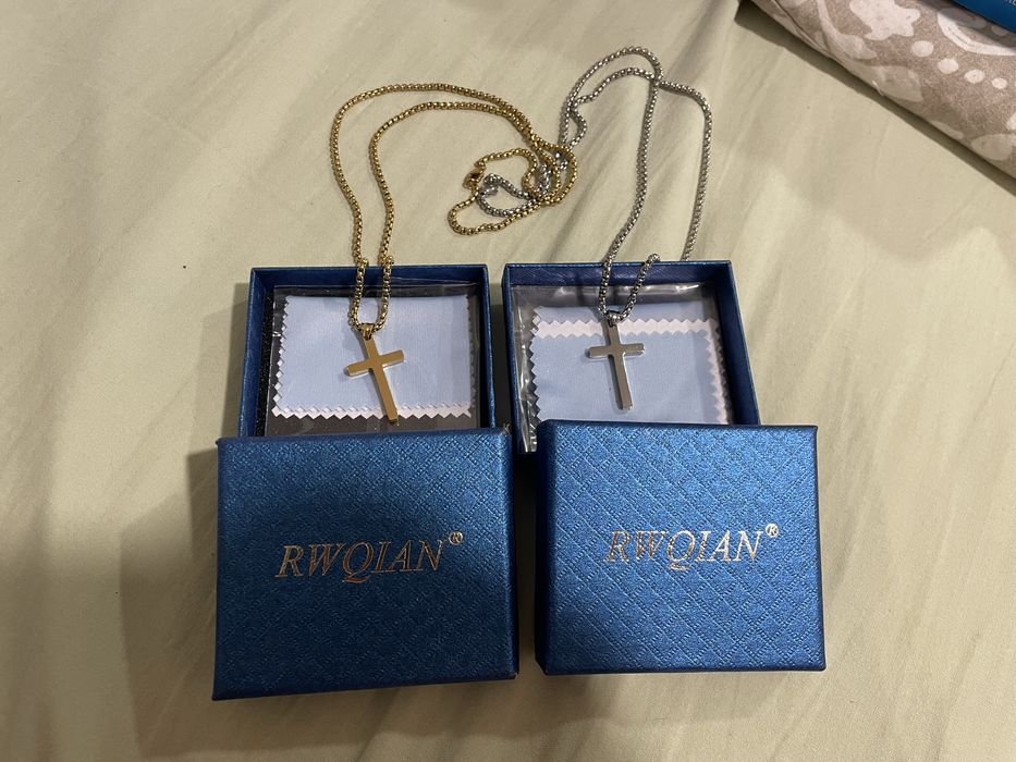 Conjunto RWQIAN - Colar Cruz Aço Inoxidável