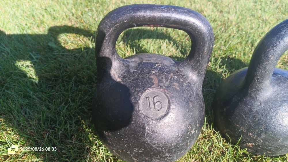 Гирі  16 кілограм