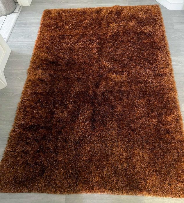 Vendo alcatifa de pêlo comprido